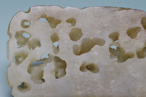 和田玉籽料|舊藏和田玉籽料“应龙穿云 带板”