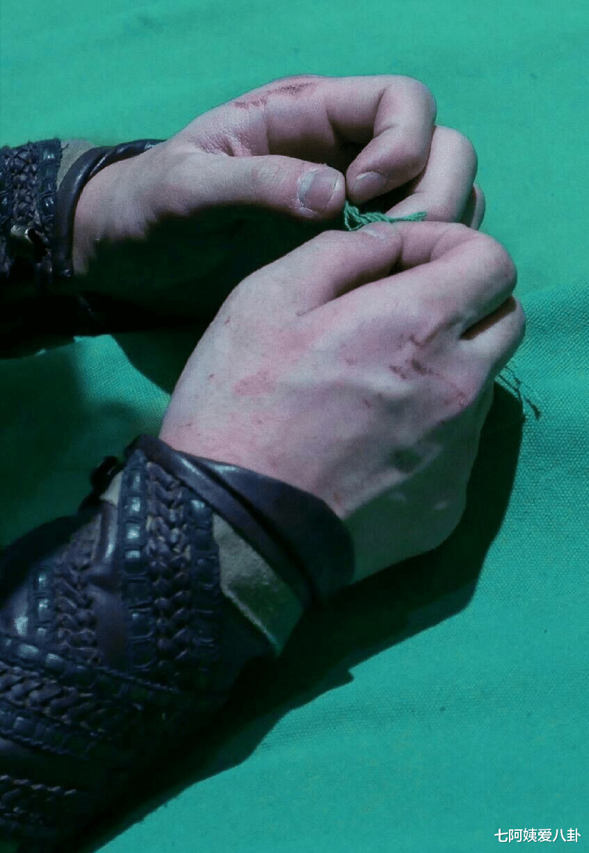 吴磊|“小屁孩”吴磊伤痕累累的影视之路，没有资本扶持，只能拿命拼