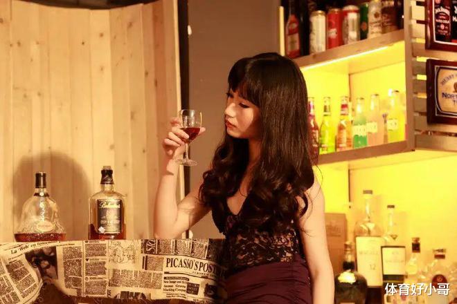 30岁男子使用调虎离山之计强迫妇女与其发生关系