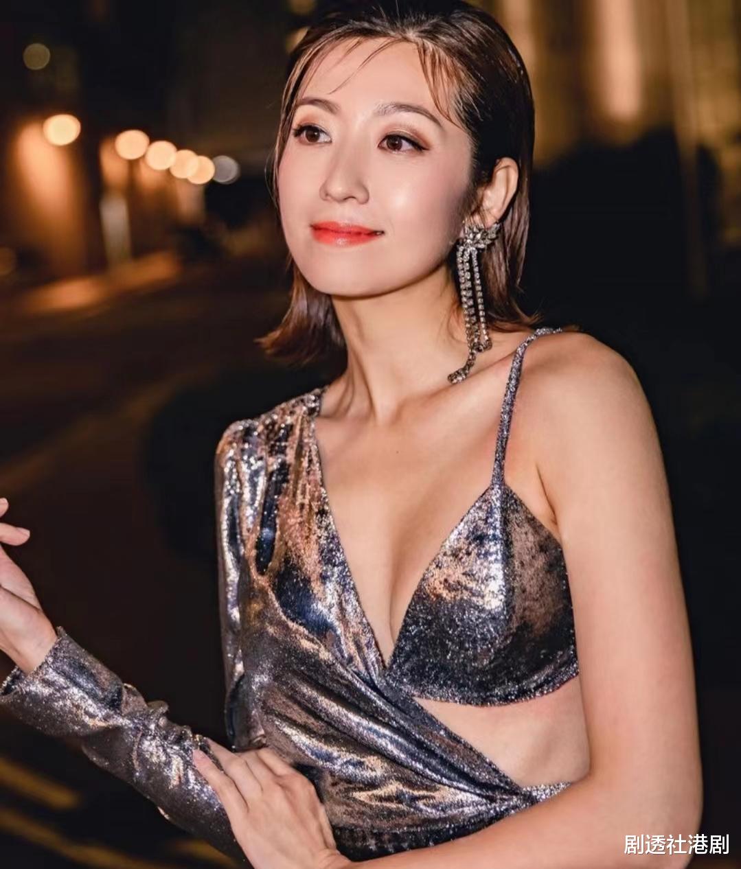 陈自瑶|凸显傲人身材！TVB知名女星晒丰胸广告新照，其视帝老公却未见踪影