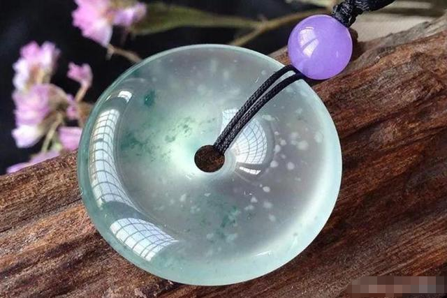 雕刻|翡翠里的棉会化开？棉是什么？为什么有人会这么说