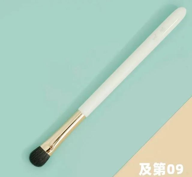 齐刘海 我距离成为毛戈平，还差个100分的刷子（不是）