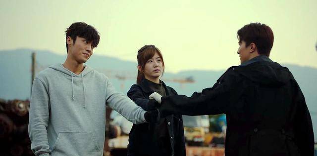 警察|《法证5》都快大结局了，除了第一个案子，剩下的基本上都是打明牌