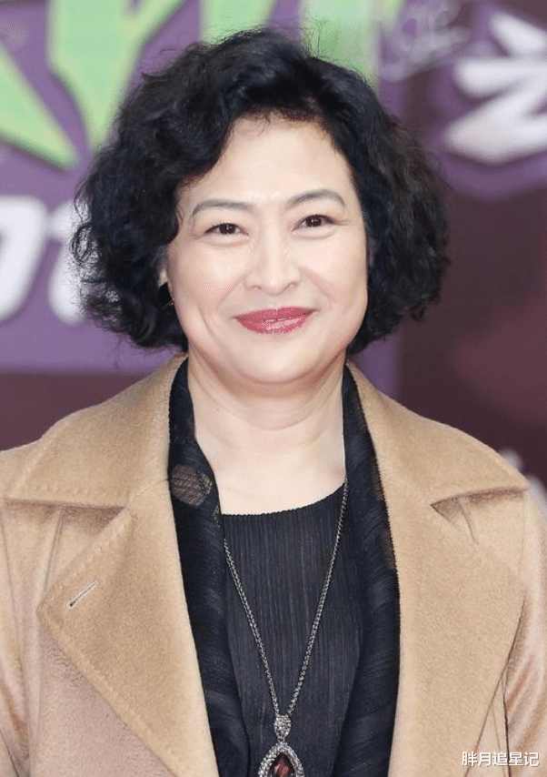 许娣|因“薛甄珠”成名，与丈夫41年婚姻有笑有泪，64岁许娣现状怎样？