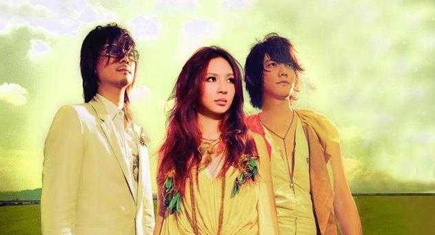 阿沁|踢走主唱找个“替身”炒冷饭，凉透了又喊人家回来，不尴尬吗？