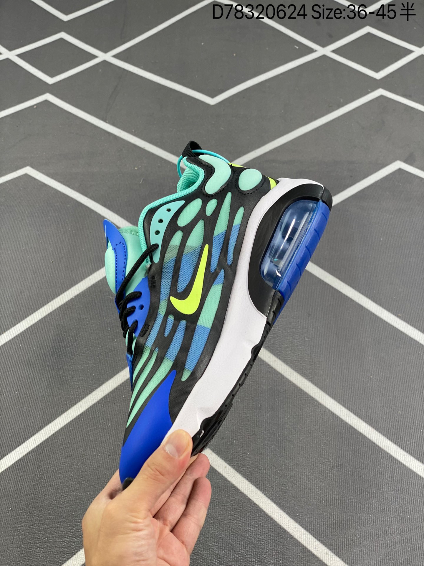 Nike Air Max 200跑鞋