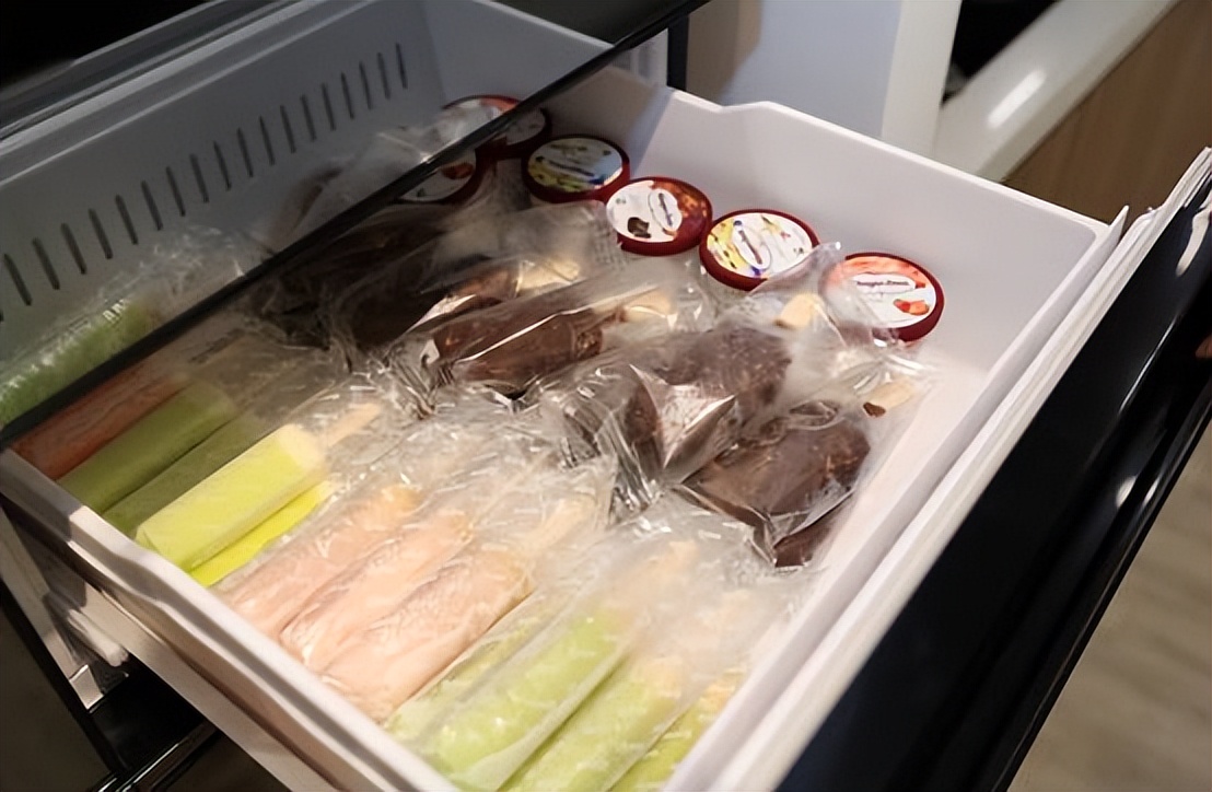 旗舰冰箱到底有多香？今天来聊聊日立R-ZXC750KC冰箱