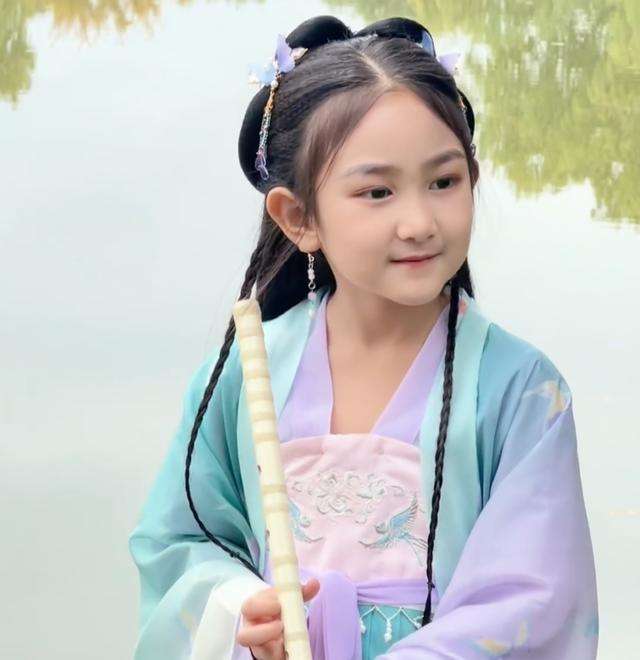 童星|“秦培然妈妈”又站出来道歉了！6岁孩子被骂上热搜谁的错