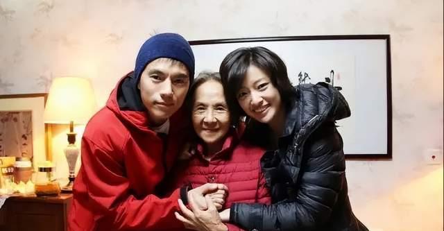 刘亦菲|娱乐圈的“中流柱”，84岁拿影后，与刘亦菲闺蜜情引感慨