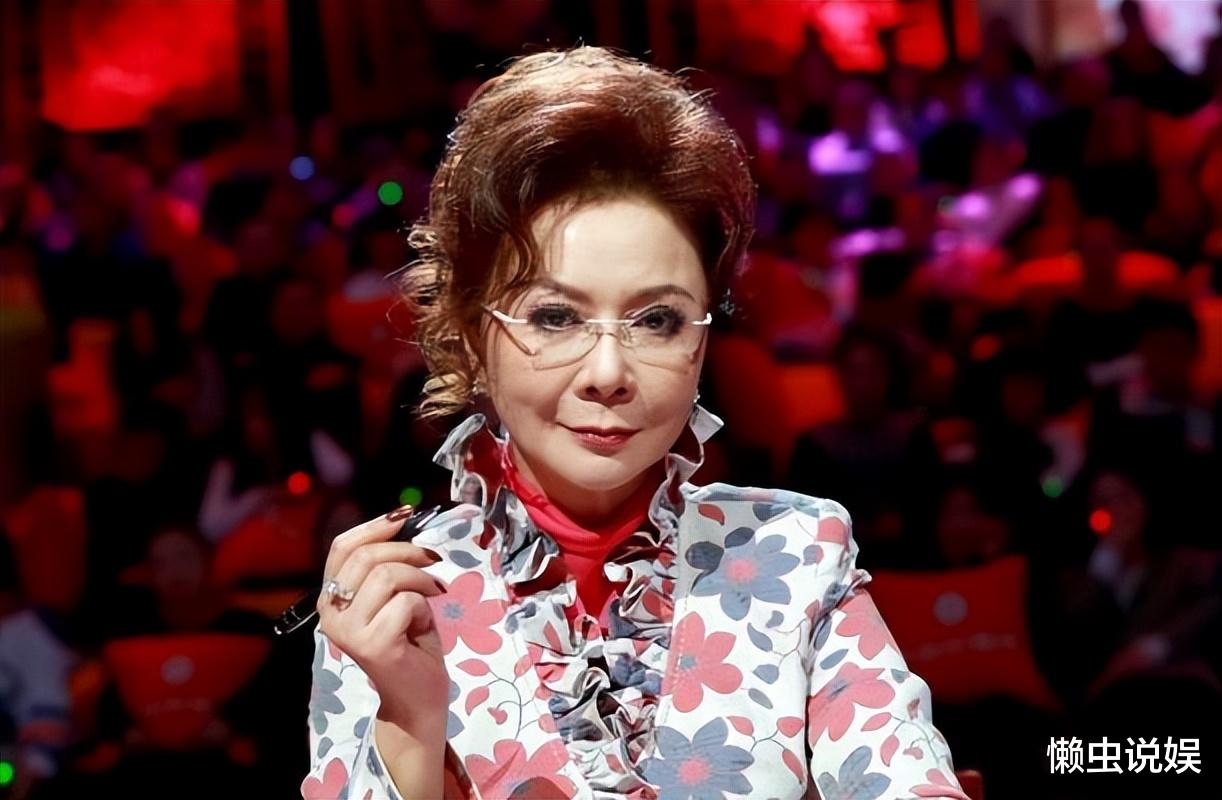 蔡明|蔡明儿子丁丁:36岁仍未婚无子女,是蔡明的骄傲也是她的心病