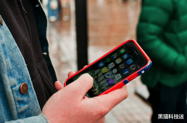 手机厂商|当代年轻人为什么不愿换手机了？