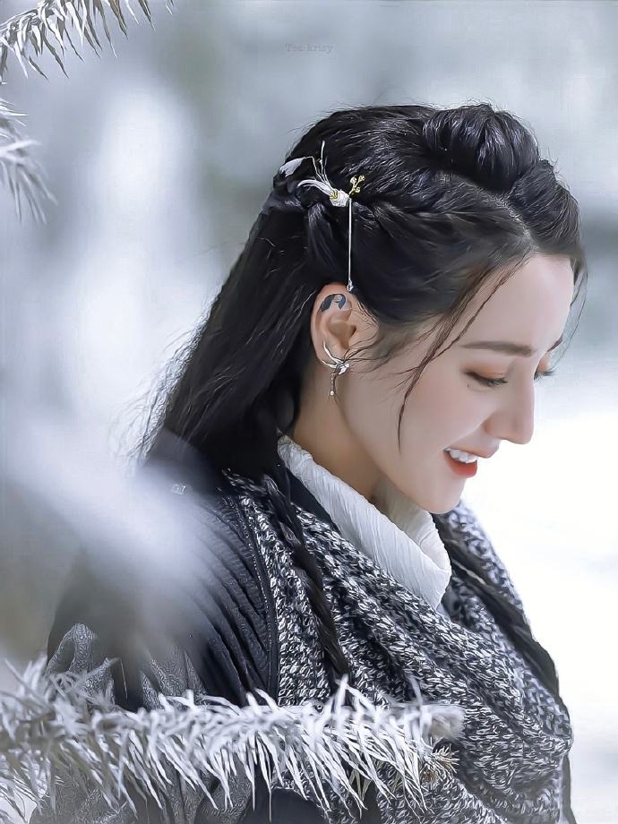 迪丽热巴|长意云禾北渊完婚,“先上车后补票”,传说八个机位方向的吻预定