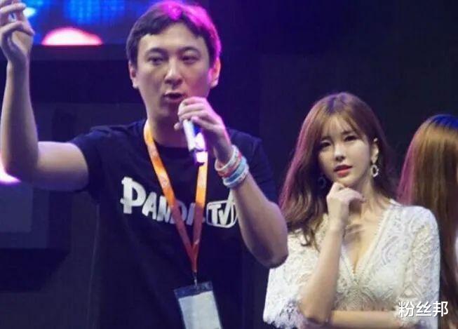 张艺谋|“职业选手”尹素婉重新出道，曾经的舞蹈直播一姐，粉丝狂刷YYDS