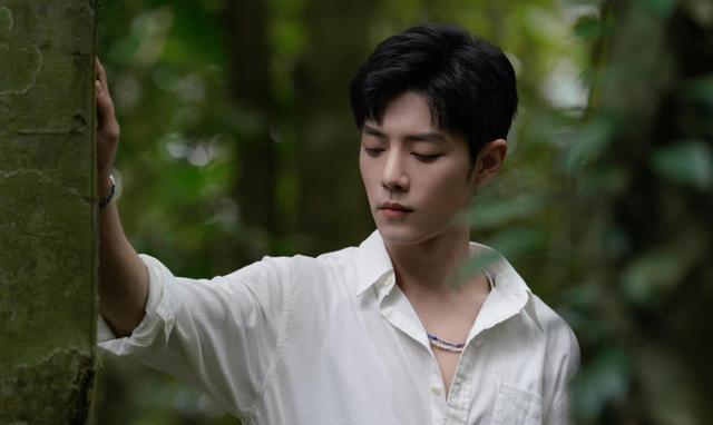 肖战|肖战:盛世美颜下的沙雕灵魂,肖憨憨惊喜上线,宠粉一百分