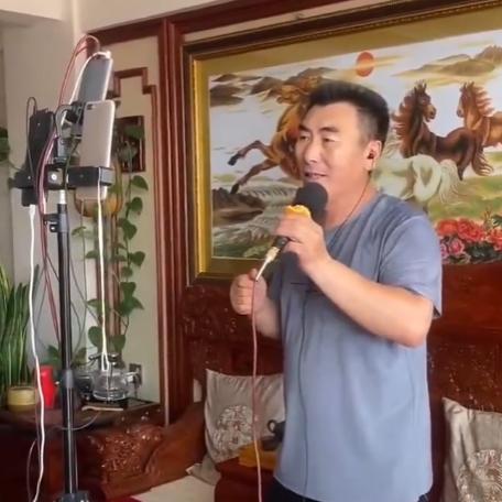 李玉成|李玉成脾气见长,马玉琴只能看其脸色行事,网友:录视频都这样?