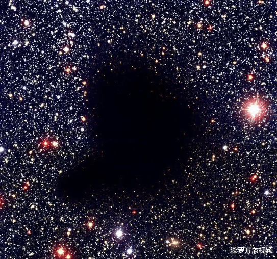 人类真的是实验对象?“宇宙墙”被发现,实验者却感到恐惧