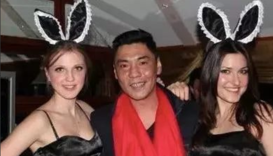 屠洪刚|屠洪刚:没钱给亲儿子交学费,却给继子买了豪车