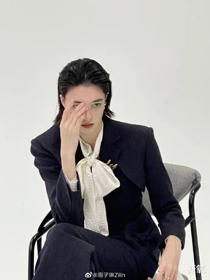 |无性别差攻击的美少女，不如自己和自己结婚吧？