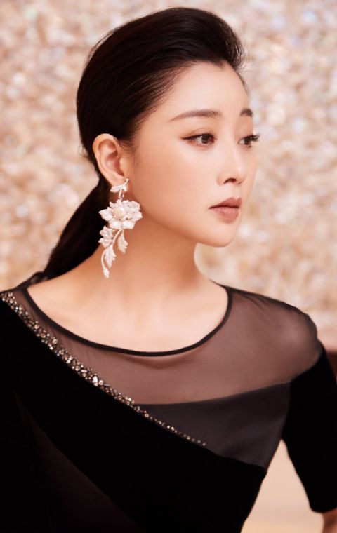 殷桃|“大满贯视后”殷桃：一出道就遇贵人，如今41岁有望再夺奖项