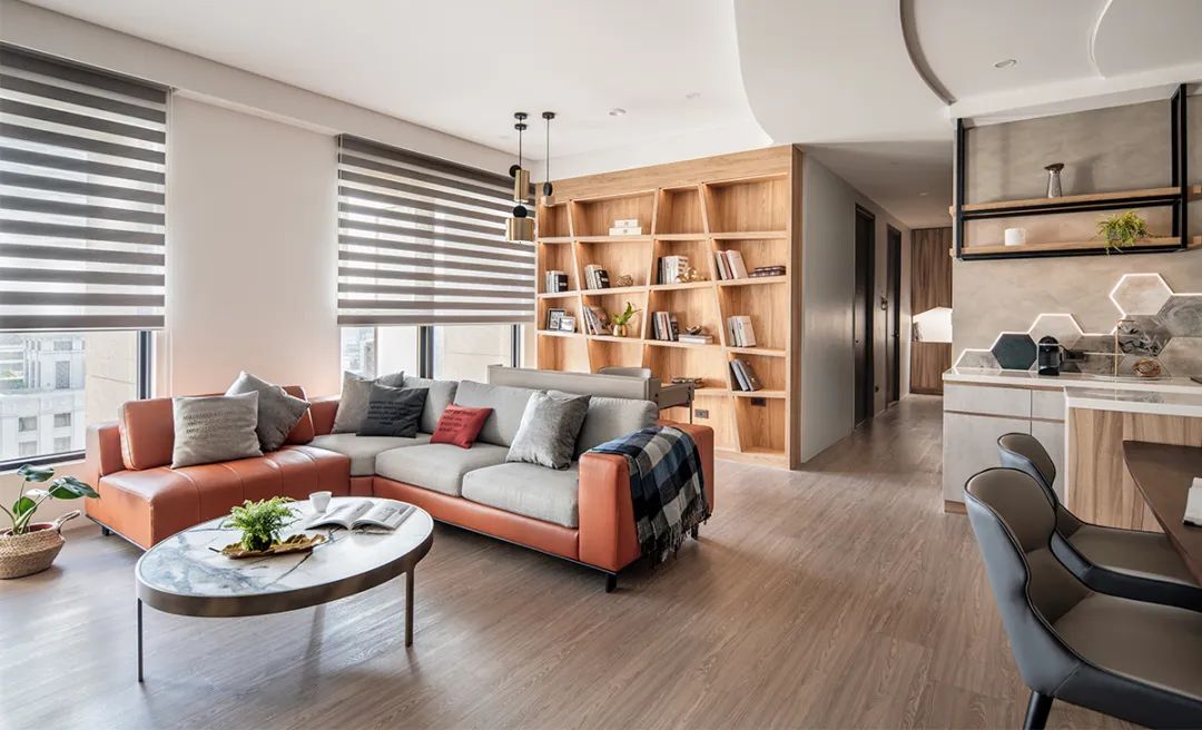 发现这户人家的装修,那叫一个高级有品,忍不住拍照给大伙瞅瞅