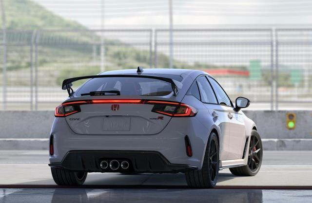 新车全新思域两厢版上市,售14.59万起,typer同步上市,售42万