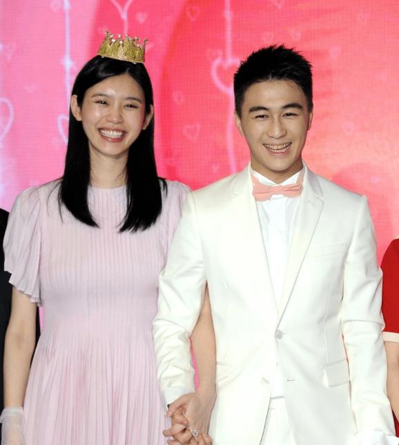 何超盈|赌王千金何超盈：携14亿下嫁东北小伙？其实不是下嫁，是高攀