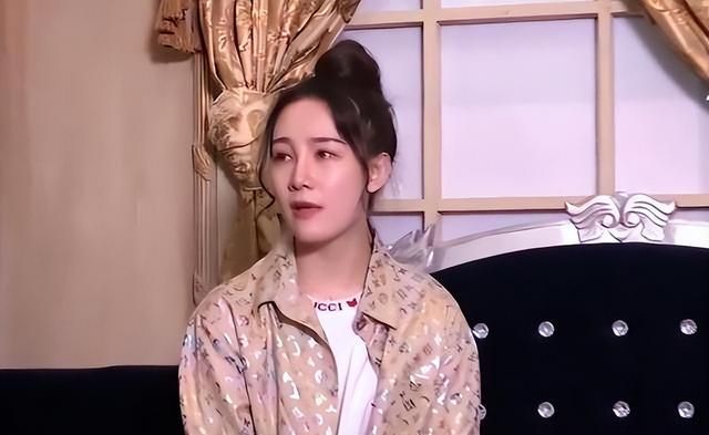 28岁美女相亲回顾，要求男子买170万奔驰，坦言没钱的男人不考虑
