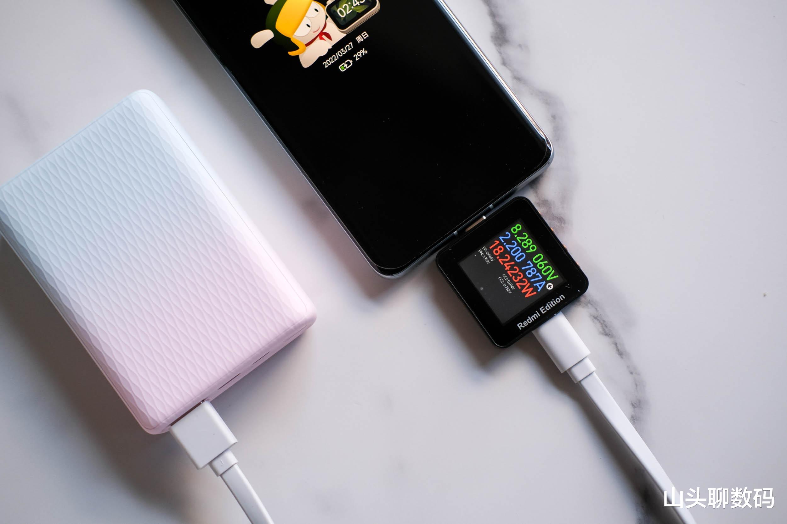 移动电源|ZMI双向快充移动电源MINI开箱：充电宝都能做得这么好看？