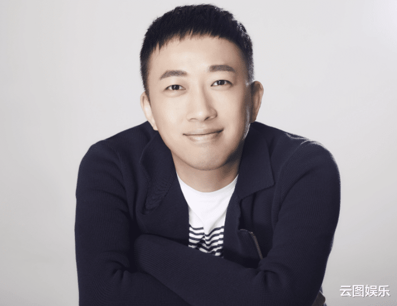 街拍|53岁知名女星在线求工作!自荐出演后辈于正新剧,尊称对方为老师