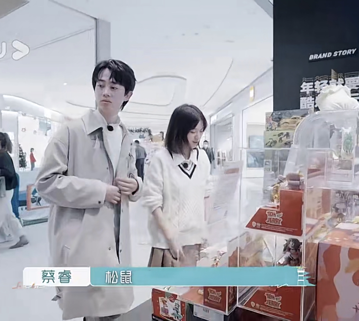 |没谈过恋爱的我：罗郅阳久违上线，五官更加帅气，睿郅CP售后来啦