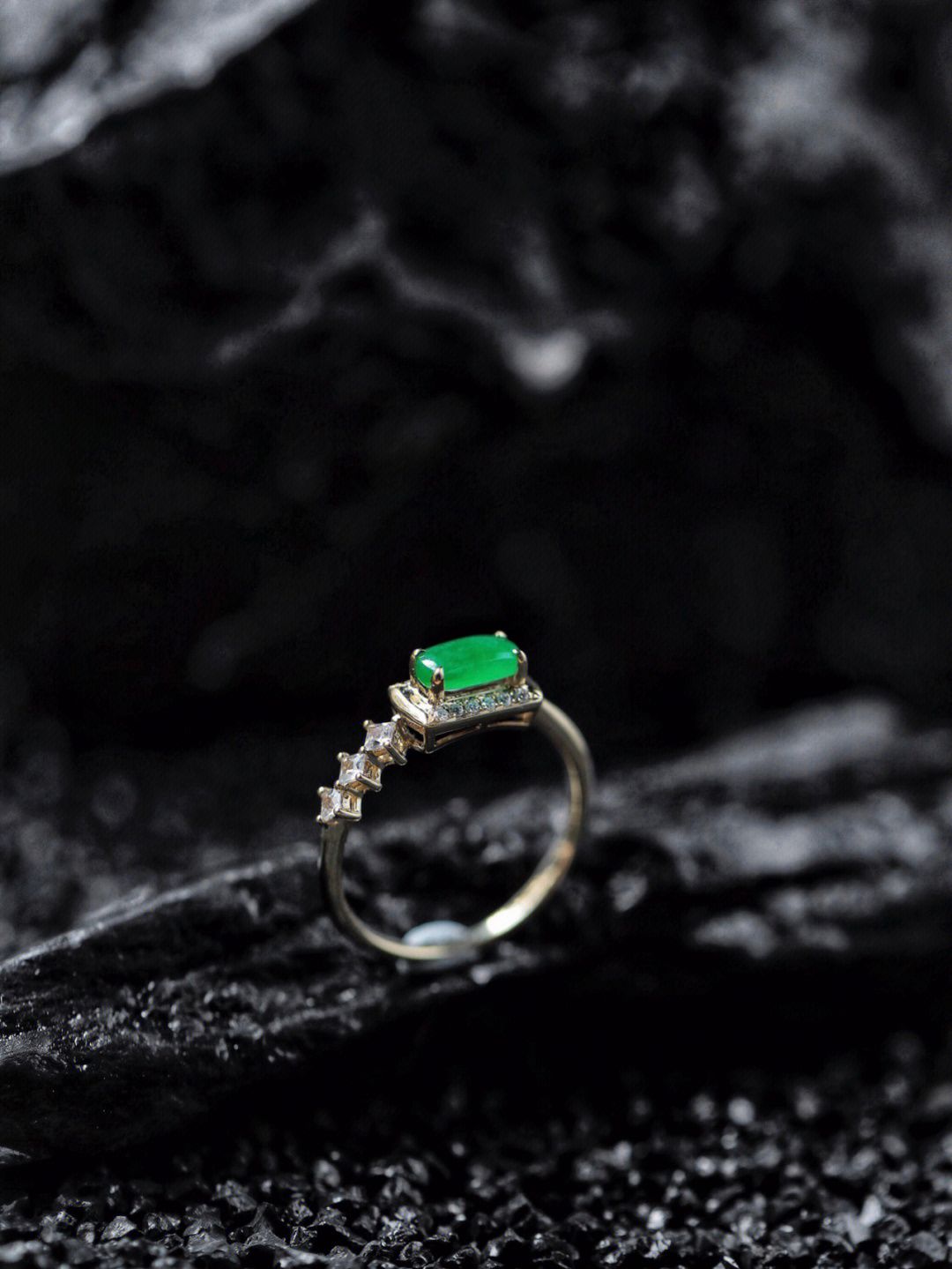 戒指|种色俱佳|「绿精灵」个性马鞍翡翠戒指