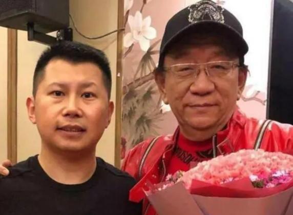 何云伟|侯耀华收何云伟了吗？知情者说差一个摆知仪式，何云伟算口盟弟子