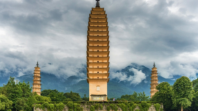 |云南保存完好的古城，因美丽的风景得名，还被誉为天然旅游胜地