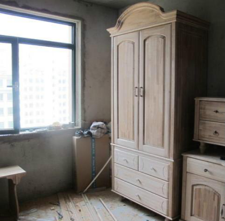 父母请自家亲戚做木工,工钱35000包工给他,最后效果值不值?