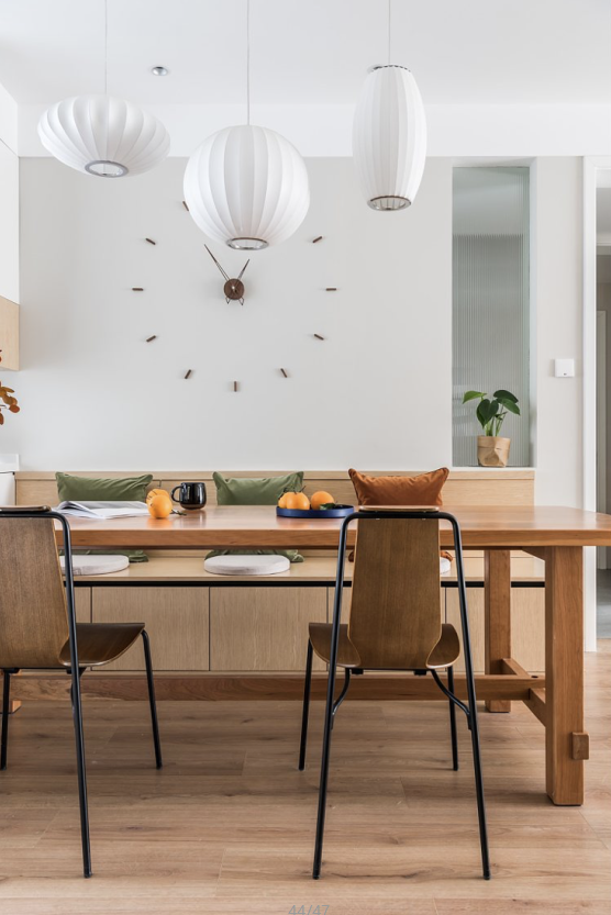 当我换房时，必须买一套复式楼。从他家的装饰中学习实在太完美了