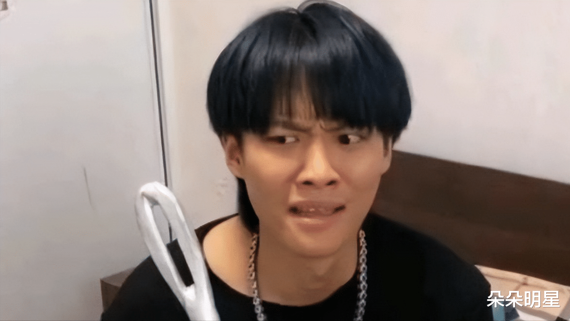 |小杨哥直播称：一条视频给我2800万，我当场拒绝，我是有底线的