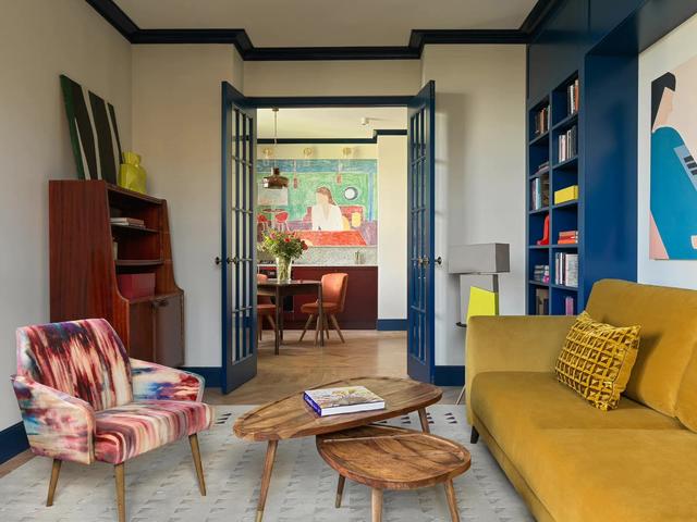 俄罗斯90㎡三室的家,撞色有个性布置很高级,网友:藏着浪漫与自由