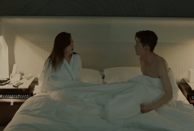 许多|不仅造型不合适,就连演技也体现不出来女强人的气势,怪不得观众不喜欢