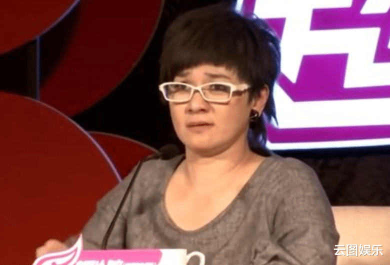 柯以敏|丧夫4年!50岁柯以敏内地领证再婚,结婚照曝光老公长相憨厚老实