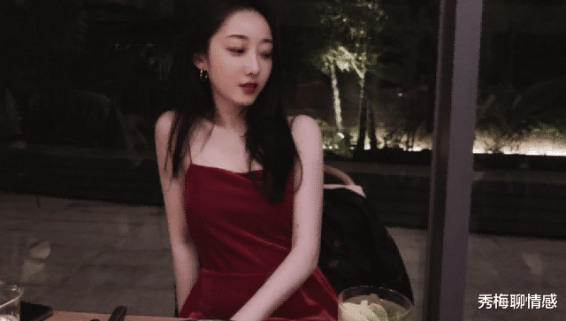 许晴|9位女神穿吊带裙对比,殷桃美到犯规,许晴令人着迷