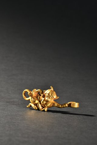 汉代 纯金灵猴带勾