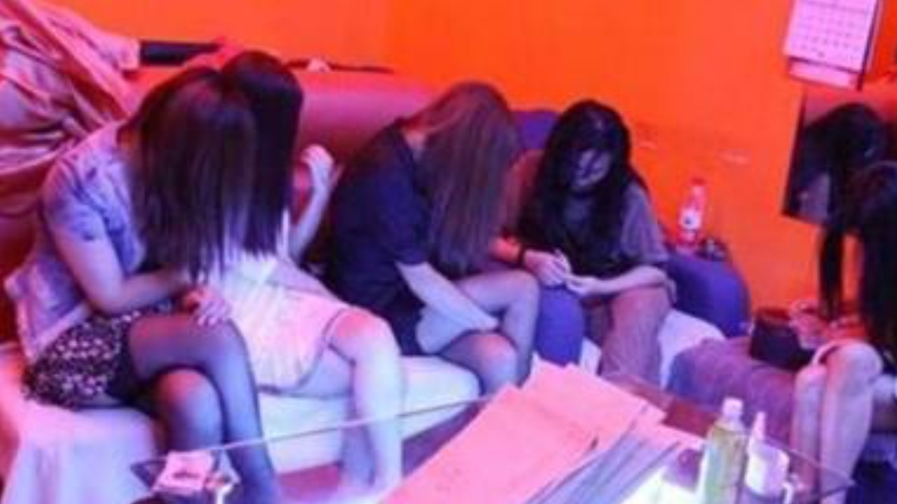 按摩|东莞往事之蒋艳：太子辉背后的女人，打工妹到特殊培训师之路