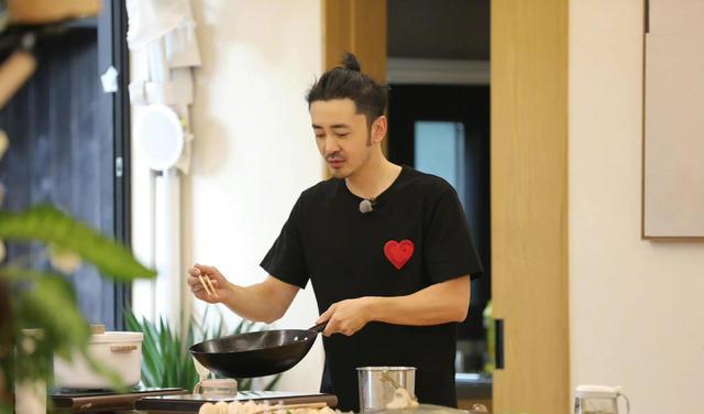 春日迟迟再出发|《春日迟迟再出发》售后来啦，上一期的意难平，这一期就官宣了！