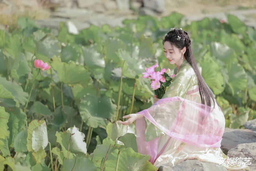 宣璐|宣璐身穿古风造型,仙气飘飘的气质形象,简直太让人陶醉了