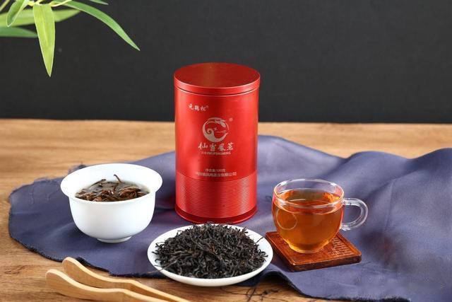 安徽一老茶客晒出喝了10年的茶叶单,网友纷纷议论:太会喝了!