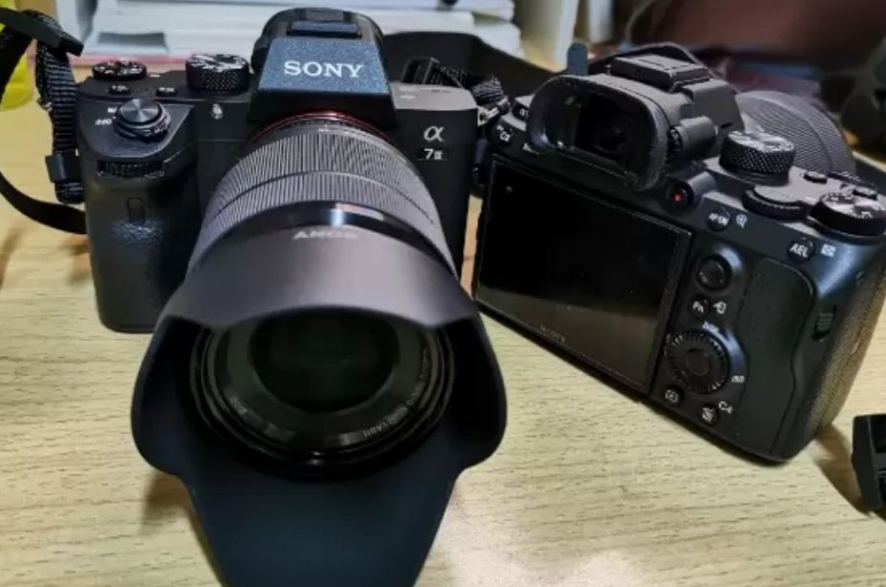 索尼|富士xpro3上的的光电混合式，旁轴取景器，比纯光学强得多