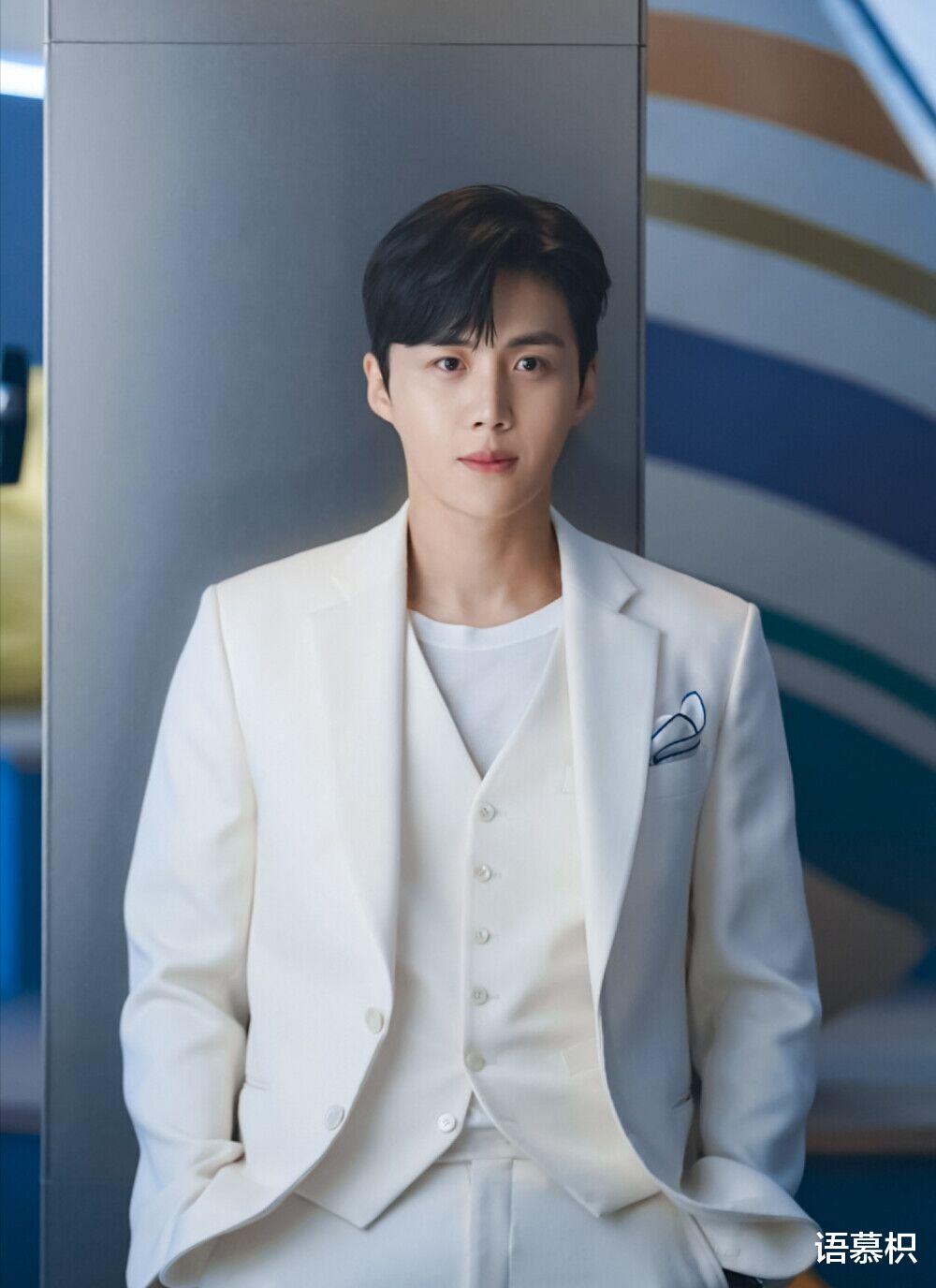 玄彬|网民票选十大“最帅韩国男演员”，玄彬、李敏镐、丁海寅都败给他