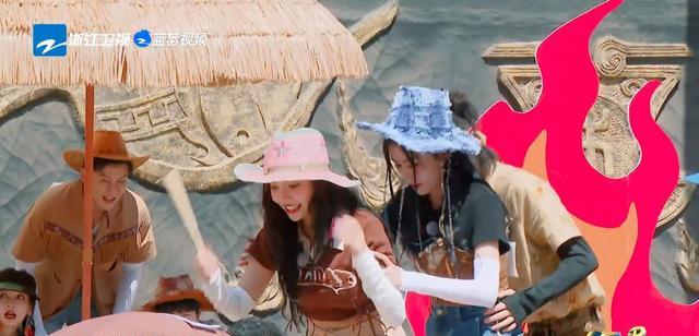 周深|奔跑吧:蔡徐坤限定演唱会,周深合跳新歌舞蹈,话题热度再次屠榜