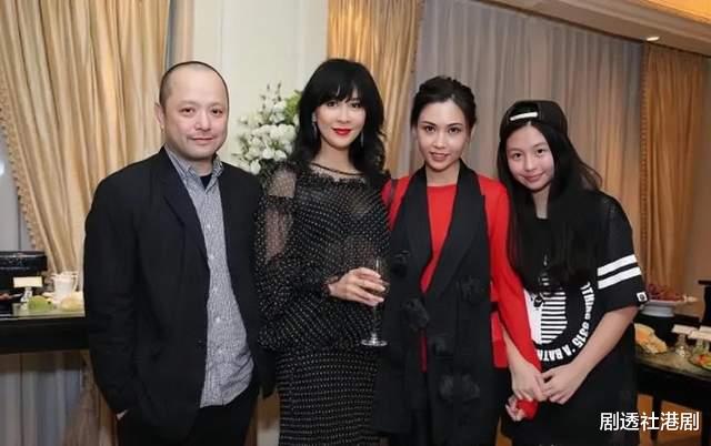 邱淑贞|邱淑贞富商丈夫极速变老!胡子拉碴显沧桑,一年亏损7.5亿压力大