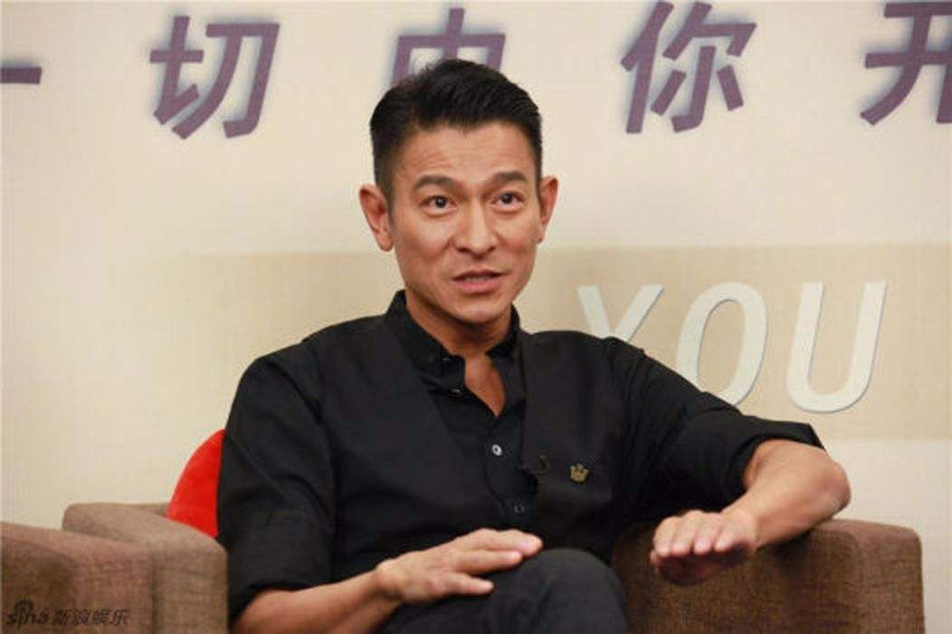 刘德华|别再喊“歌王”了,刘德华自己也说:我接受批评,但我不是周杰伦